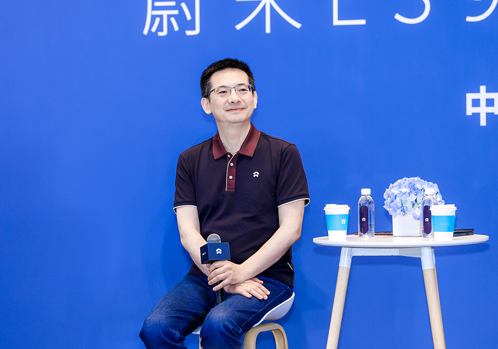 对话蔚来李斌秦力洪:特斯拉FSD进中国对智驾是正向影响,今年算力投入是去年5倍