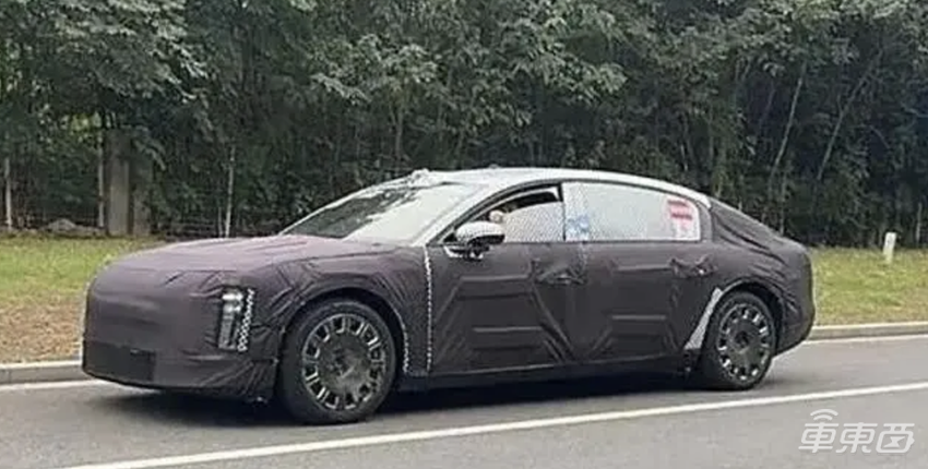 华为带飞江淮!市值狂飙超千亿力压蔚来,鸿蒙版“劳斯莱斯”广州车展首秀