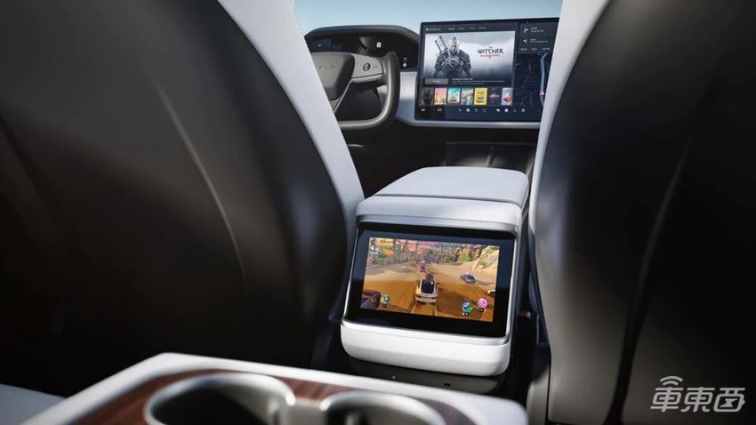 特斯拉第三代车机详解:搭载AMD全家桶,凭啥量产车最强?