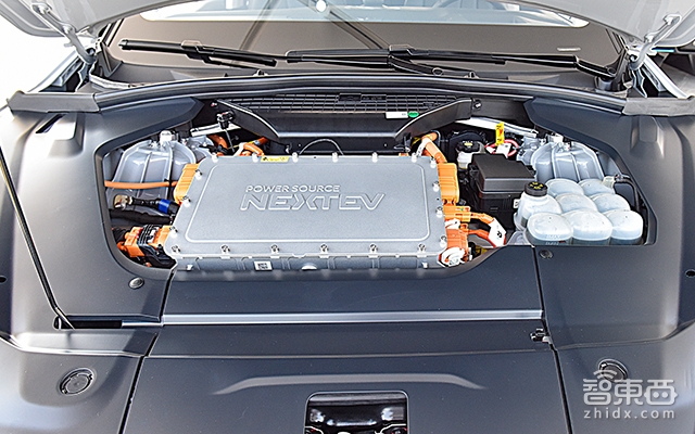 【视频】 蔚来ES8赛道暴力试驾!虐出33个国民拷问