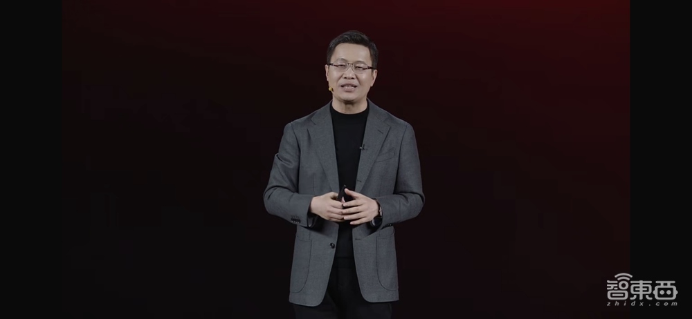 从手机到“专业相机”！小米14 Ultra推出三大AI功能，发小米澎湃T1芯片，售价6499元起