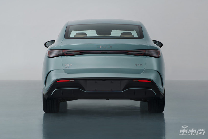 工信部“车展”来了！比亚迪哪吒新车曝光，六大车企亮出重磅车型