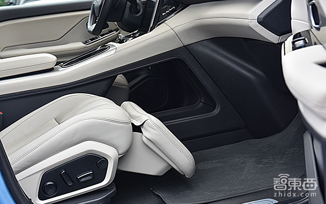 【视频】 蔚来ES8赛道暴力试驾！虐出33个国民拷问