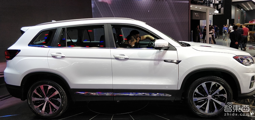 长安神车CS75玩智能：语音助手慢半拍 OTA还得蹭WiFi！