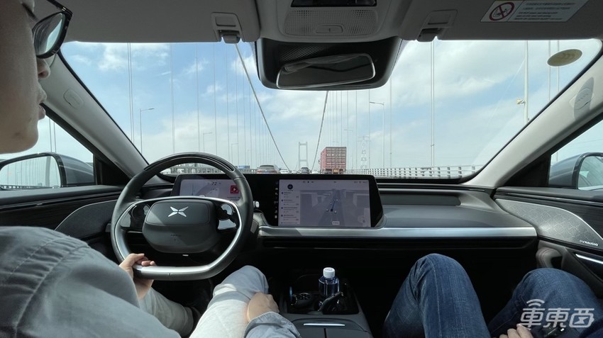 广州试驾小鹏NGP 看L2级自动驾驶如何自行超车下匝道