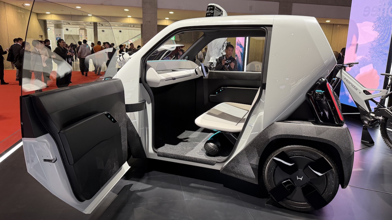 只有一家中国车企参展的世界级车展！有多魔幻？