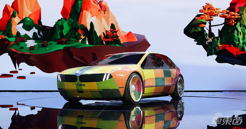 宝马最强纯电车亮相车展，零百加速仅需3.7秒，搭载最新车机系统