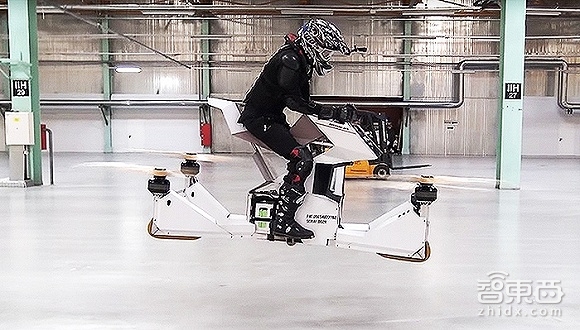 智东西晚报:苹果飞船总部命名Apple Park,华为秘密测试无人驾驶汽车