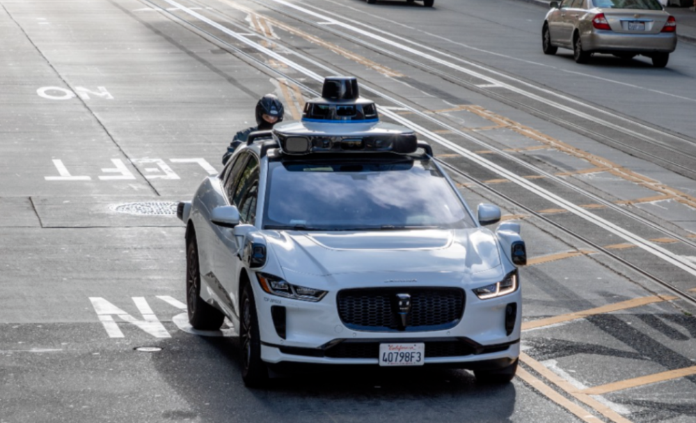 Waymo谋求超千亿融资!估值已超7600亿元,谷歌红杉资本将投资