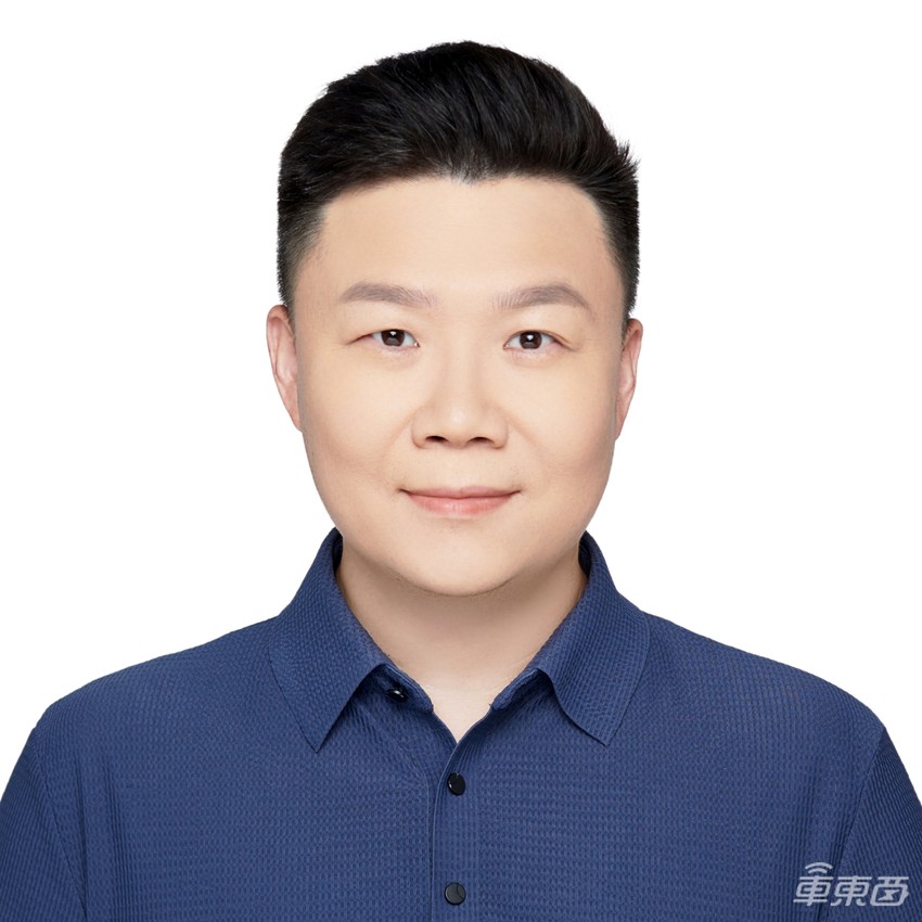 倒计时10天!年底最强自动驾驶峰会主会场嘉宾全揭晓 拆解智驾大模型、大算力与量产上车