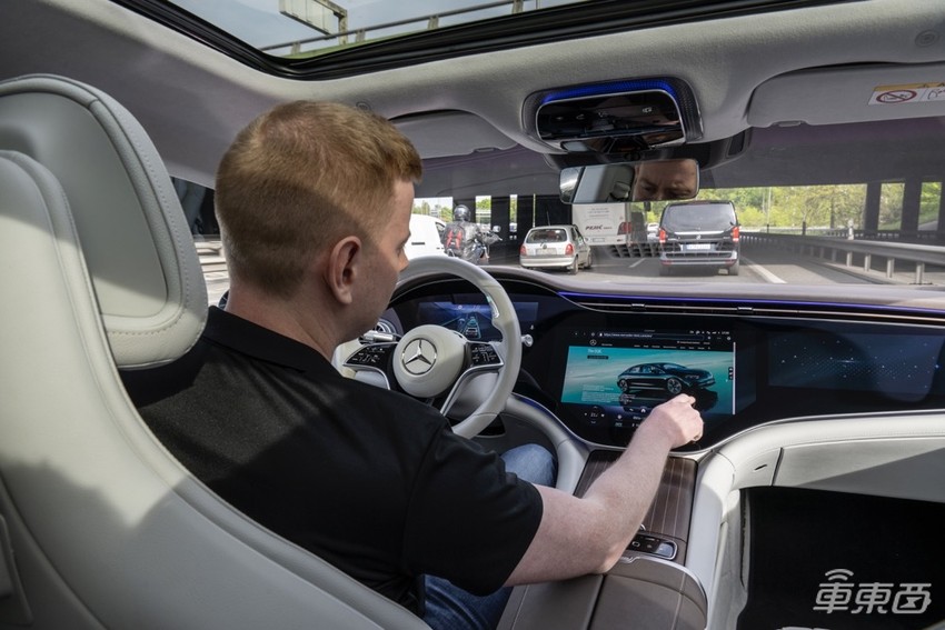 奔驰L3试乘:路上越堵越好用,但跟车距离太吓人