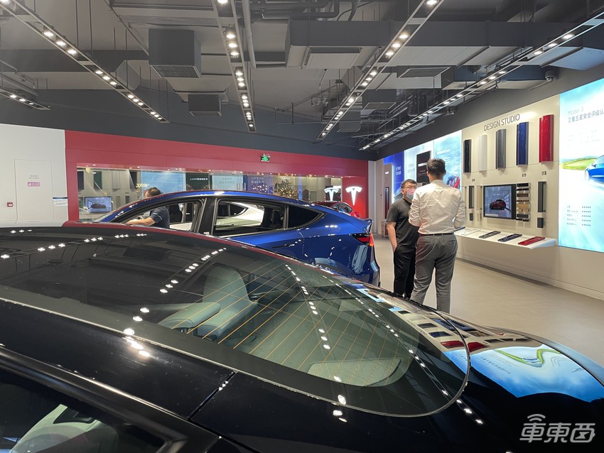 特斯拉靠啥保住销量？北京线下店增加三倍，全国狂建充电桩