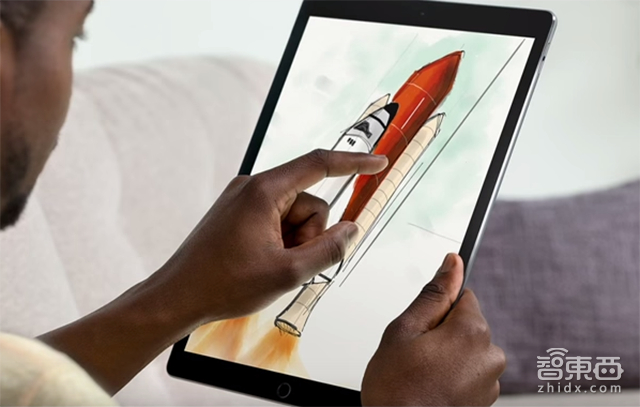 智东西晚报:苹果回应iPad Pro黑屏门 特斯拉召回Model S