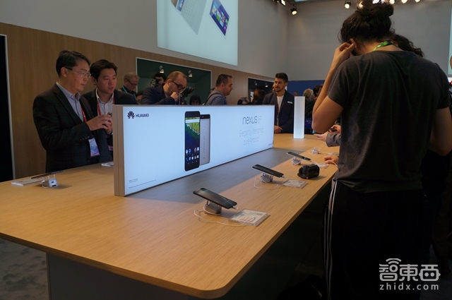 MWC落幕手记:不务正业的手机厂商 回归通信的巴展