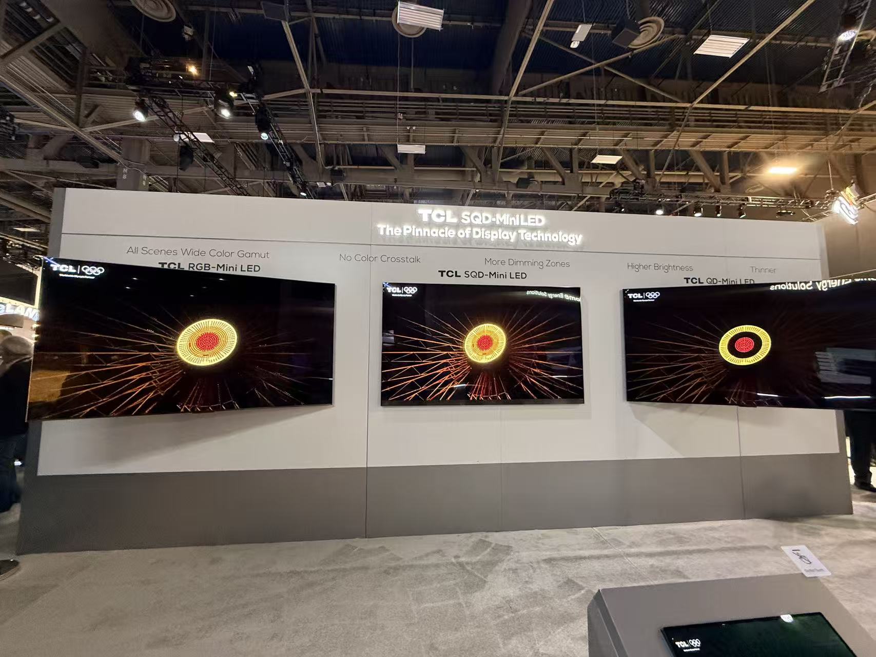 暴走2万步逛遍CES2026:9大方向最火,中企霸场,机器人全明星大乱斗