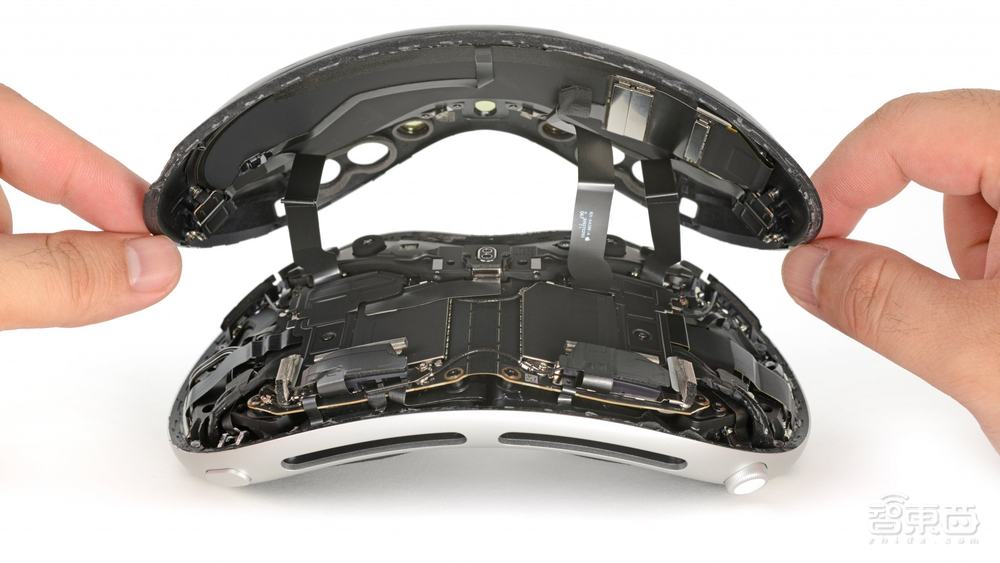 Vision Pro全球首拆，36小时火速出炉！N多细节曝光，苹果又一个工业奇迹