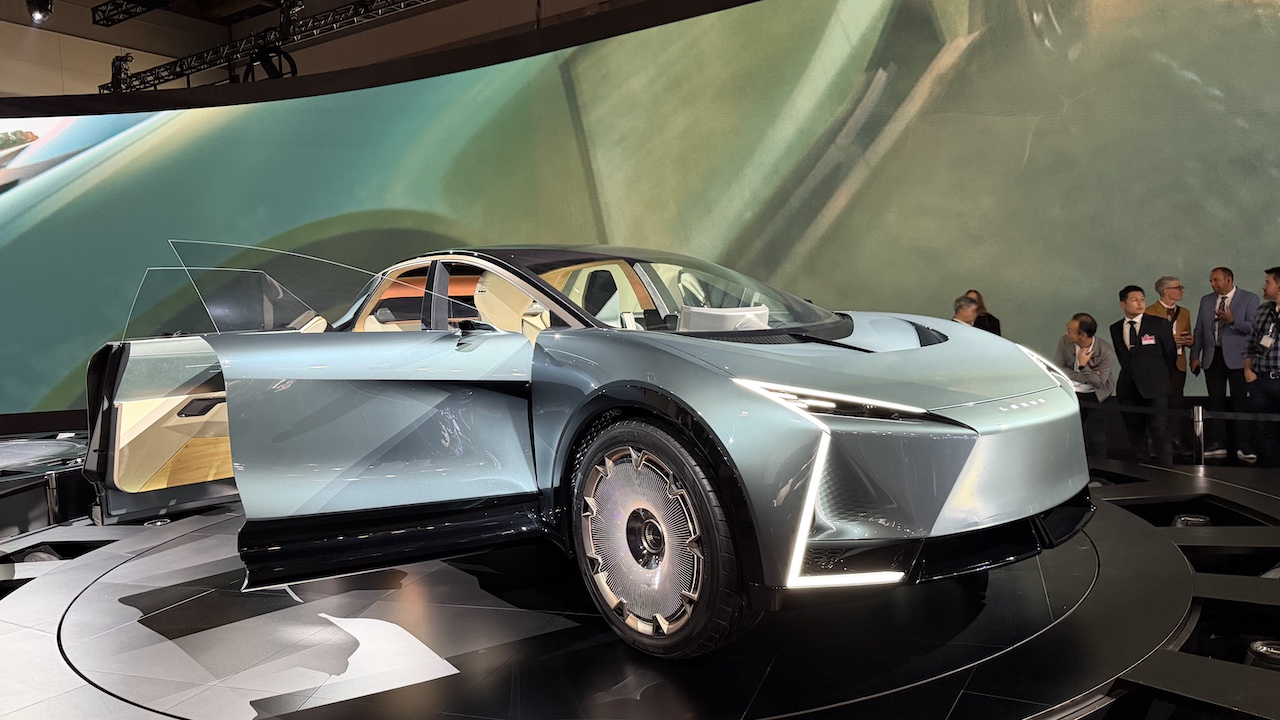 只有一家中国车企参展的世界级车展！有多魔幻？