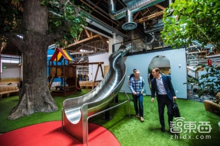 智东西晚报:共享单车专委会在沪成立 摩根大通曝iPhone 8两侧无框