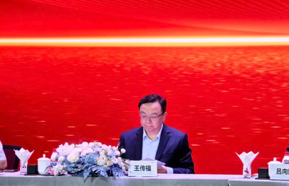 王传福放狠话：五年后做到全球车企规模第一！2030年比亚迪力争产销1000万辆