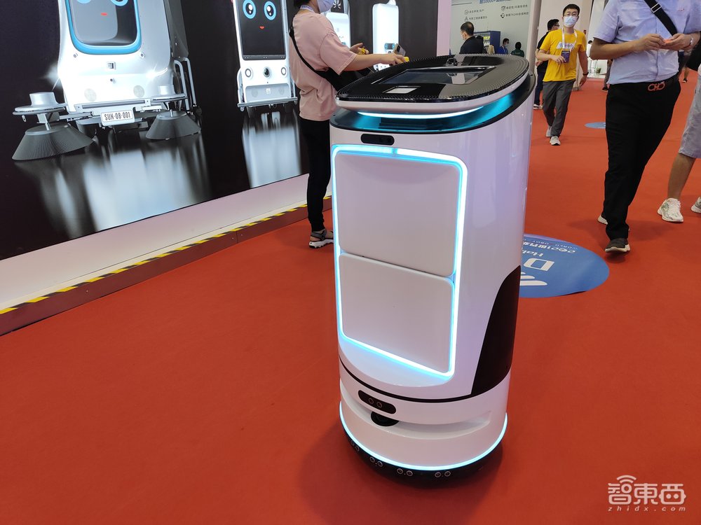 机器人“春晚”开幕，机器狗扎堆PK，揭秘六大类亮点机器人