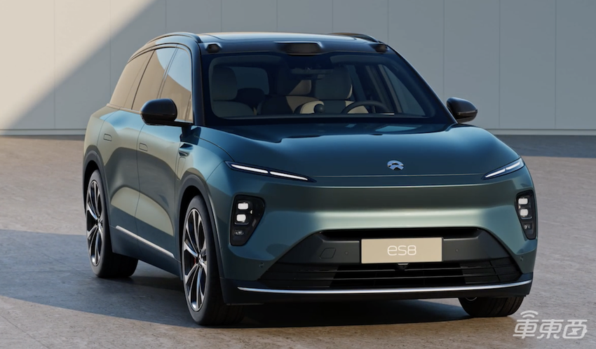 华为最强智选车46.98万开卖！能扛住卡车前后夹击，贴身大战理想L9