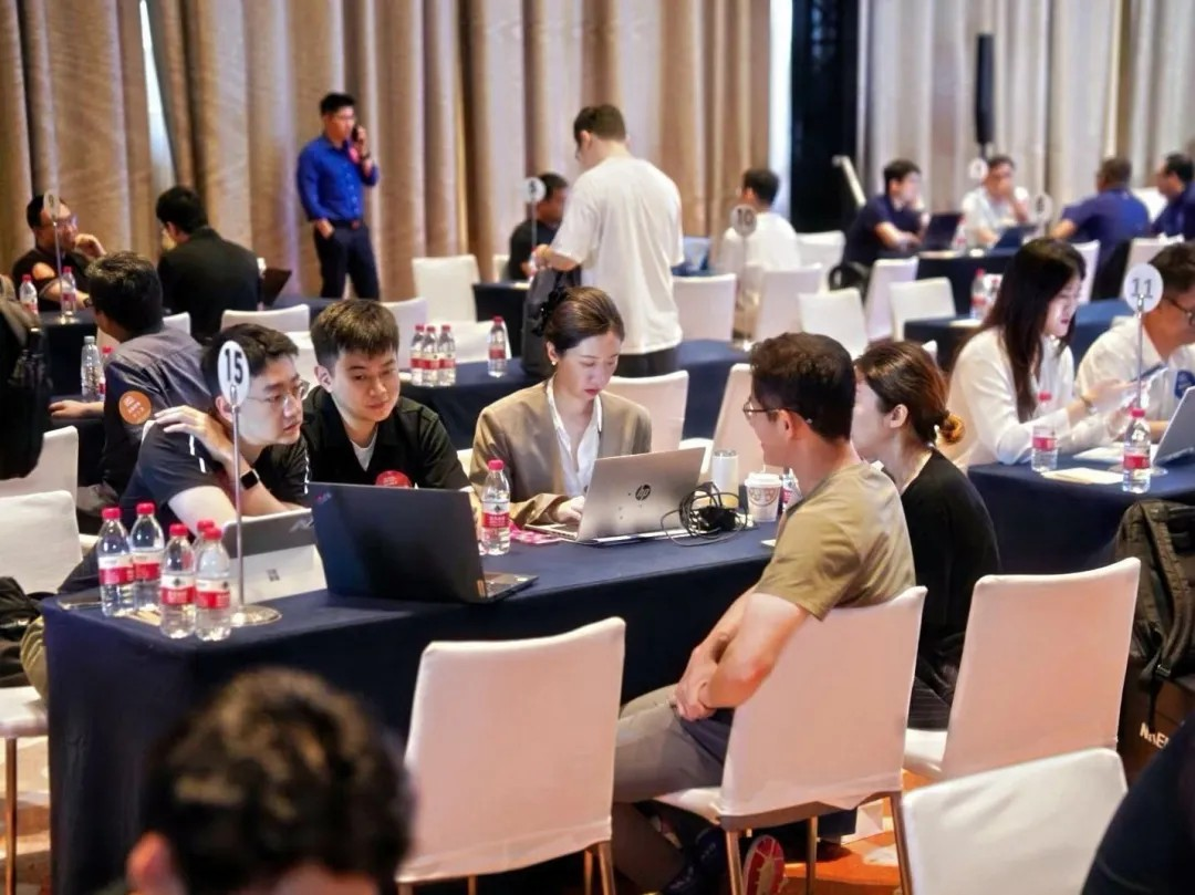 Day One Global！2025DEMO WORLD企业全球化增长大会圆满举办