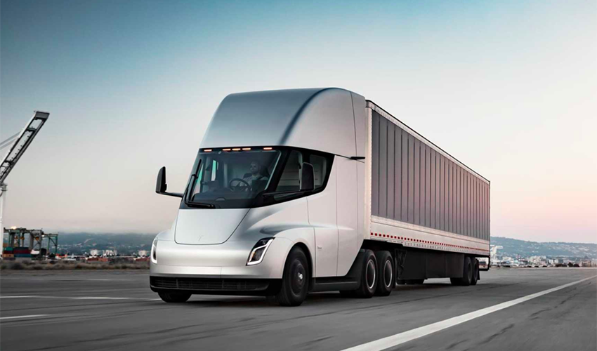 马斯克发推特确认：特斯拉半挂电动卡车即将量产