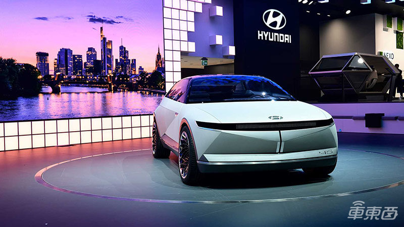 现代新款电动SUV谍照曝光 造型走复古风 或将于明年推出