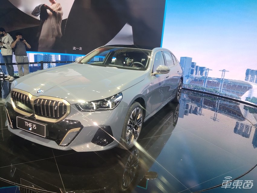 “华为联盟”组队出击，国产百万豪车炸场……广州车展成明年车市风向标