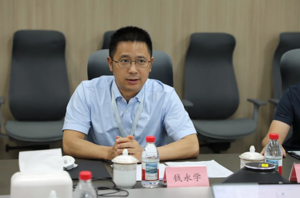 华为小米投的北京芯片龙头IPO了！开盘暴涨189%