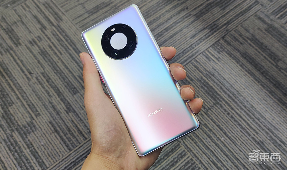 华为Mate 40 Pro强到无死角？一周深度体验看到底Pro在哪