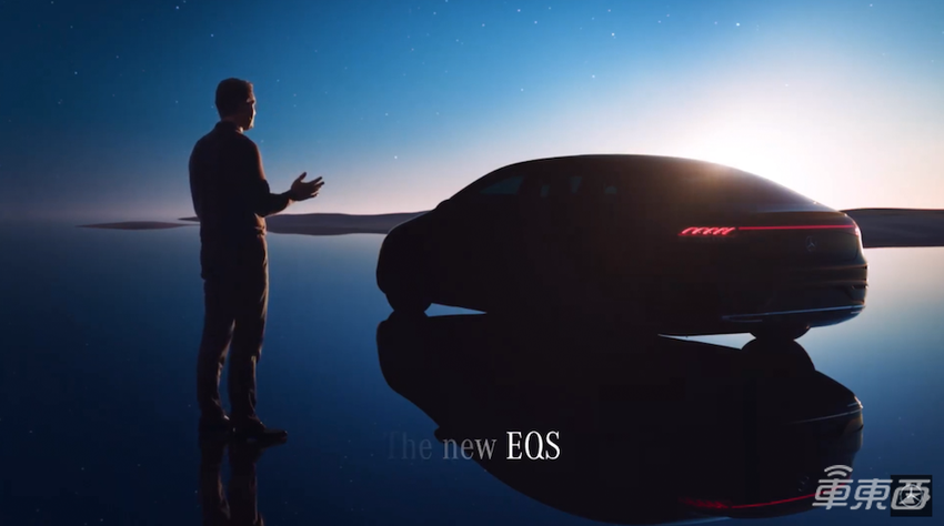 奔驰推新款车机系统 前排三块大屏，旗舰纯电今年率先搭载