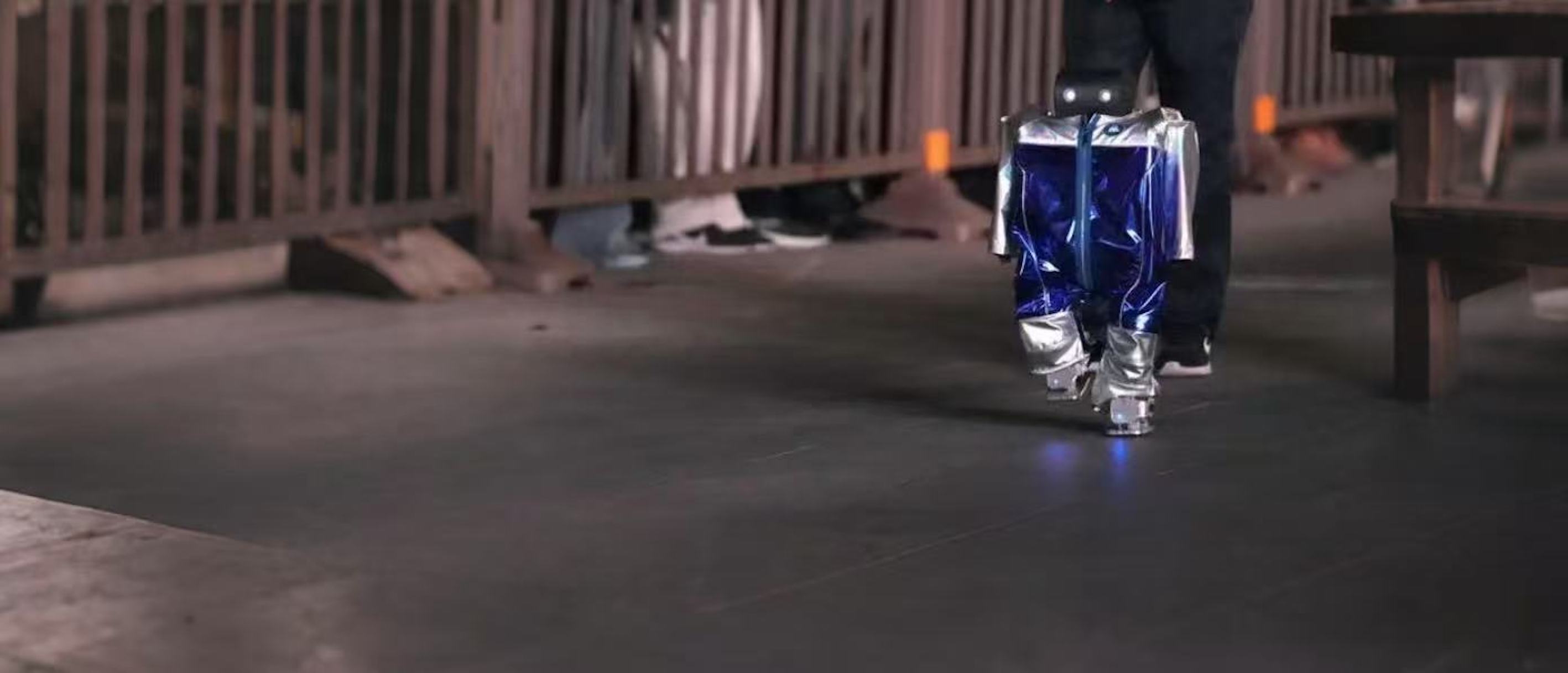 全球首个人形机器人马拉松！宇树和众擎组队，参赛阵容太炸了