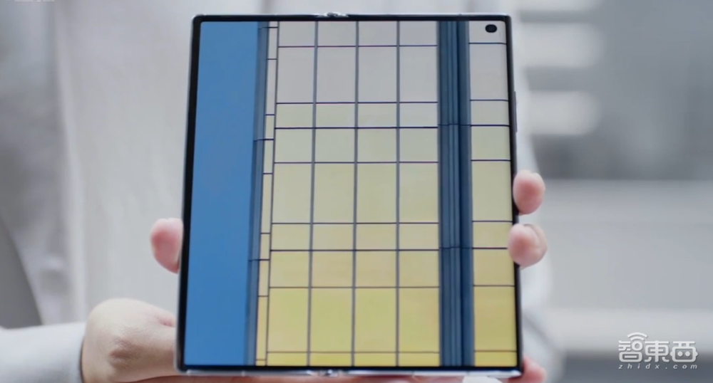刚刚,华为发9999元折叠屏机皇,除了芯片,都是最强