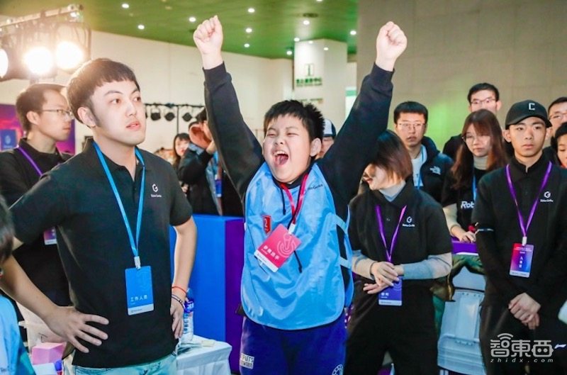 AI教育怎样从娃娃抓起?机器人比赛热背后的冷思考