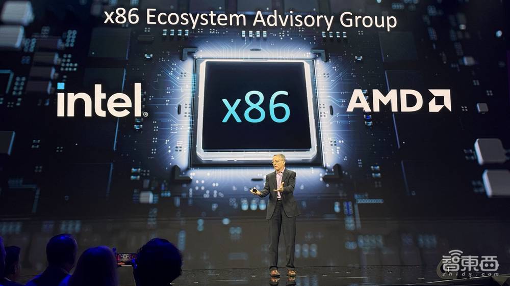 AI圈顶流捧场!黄仁勋苏姿丰都来了,联想亮AI Now智能体大招,连甩10多个重磅AI产品