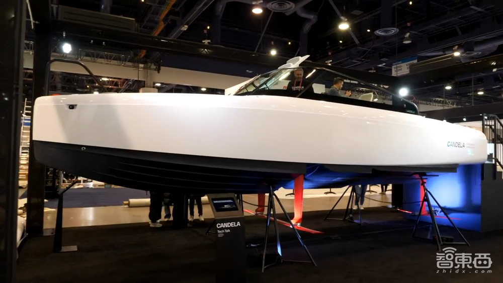 CES火爆开幕！屏幕花式折叠、汽车变色发光、元宇宙暴风炫技