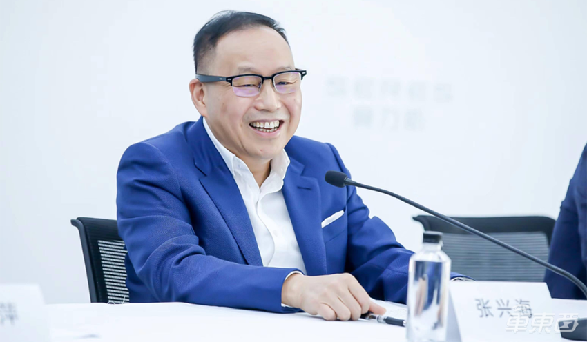 直击两会｜超16名车圈大佬提议，智能汽车未来这么搞