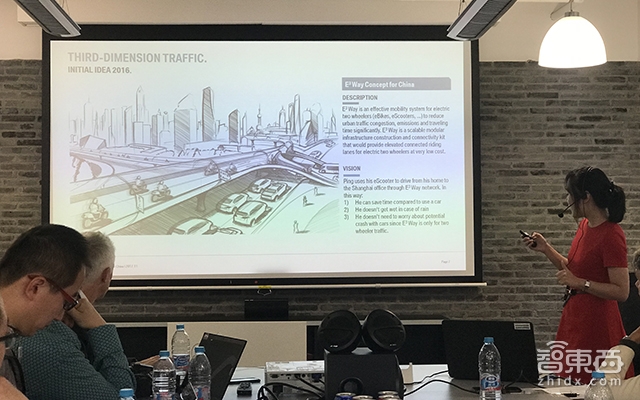 让你在天上骑电动两轮车!揭秘宝马黑脑洞项目E³ Way