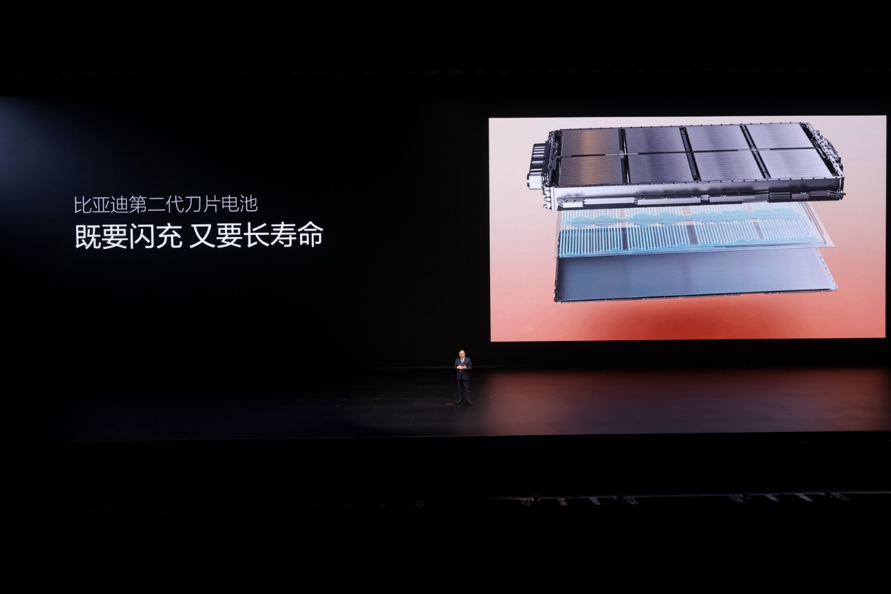 续航焦虑的终结者？比亚迪闪充成为汽车电动化转型收官之作