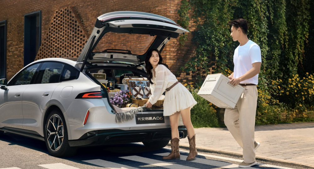 长安重仓智能化！发布天枢智能品牌，智驾座舱底盘全升级，机器人飞行汽车时间表也定了