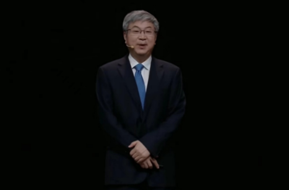 华为系要干掉奔驰宝马？！余承东的野心，藏在这20多款车中