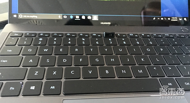 华为打响MWC头炮!发布全球首款全面屏笔记本与5G商用芯片