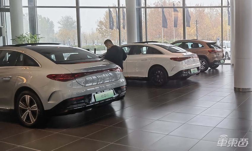 尴尬的降价！实探奔驰4S店：用户仍不买帐，门店急着清库存