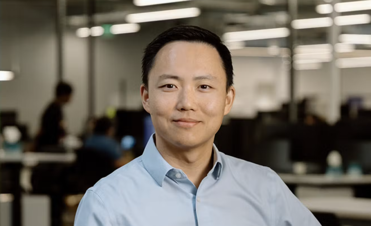 黄仁勋“撒钱”创纪录！英伟达超级AI帝国崛起，但没带中国玩