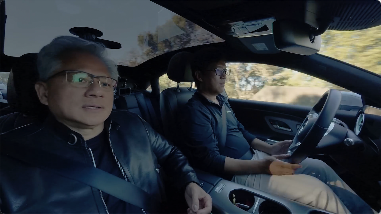 黄仁勋体验自家L2！吴新宙交卷，22分钟零接管穿越旧金山