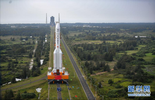 中国航天历史性一天！嫦娥五号发射成功，44年后人类再去月球“挖土”