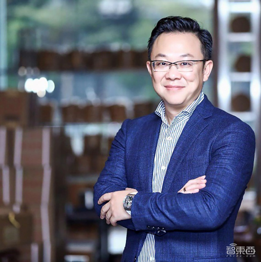 让大模型训练更高效，奇异摩尔用互联创新方案定义下一代AI计算