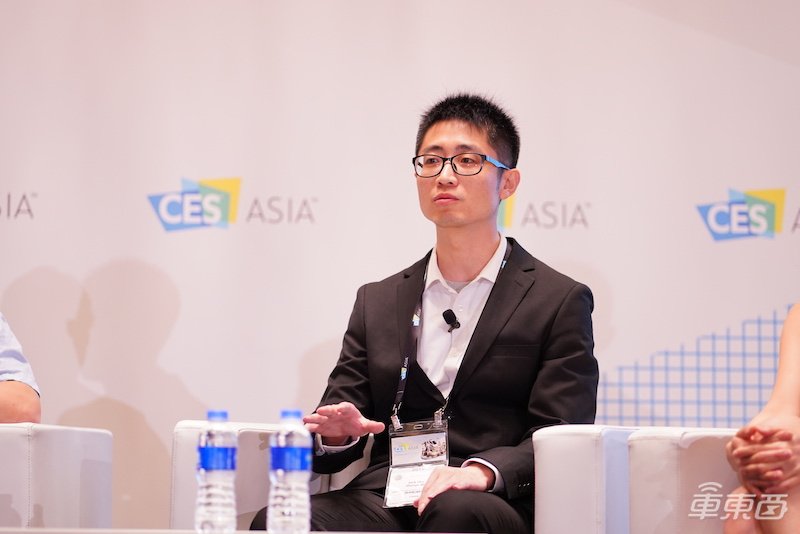 五个问题灵魂拷问智能座舱未来!堆屏幕上安卓靠谱吗?