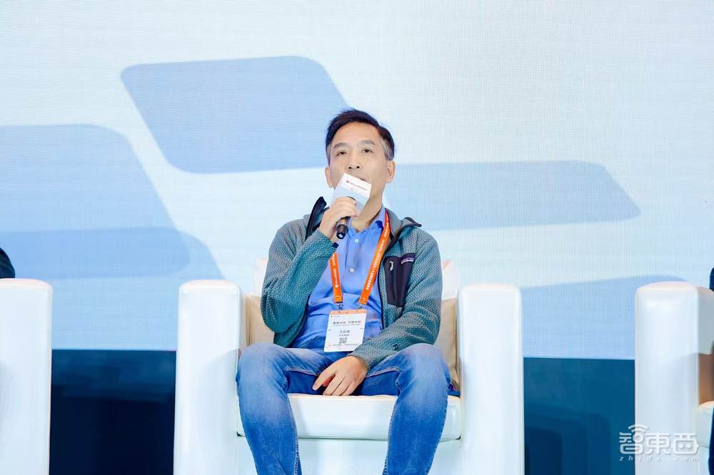 00后李飞飞学生联合创业,破解世界级机器人难题,被稚晖君投资,独家对话创始人